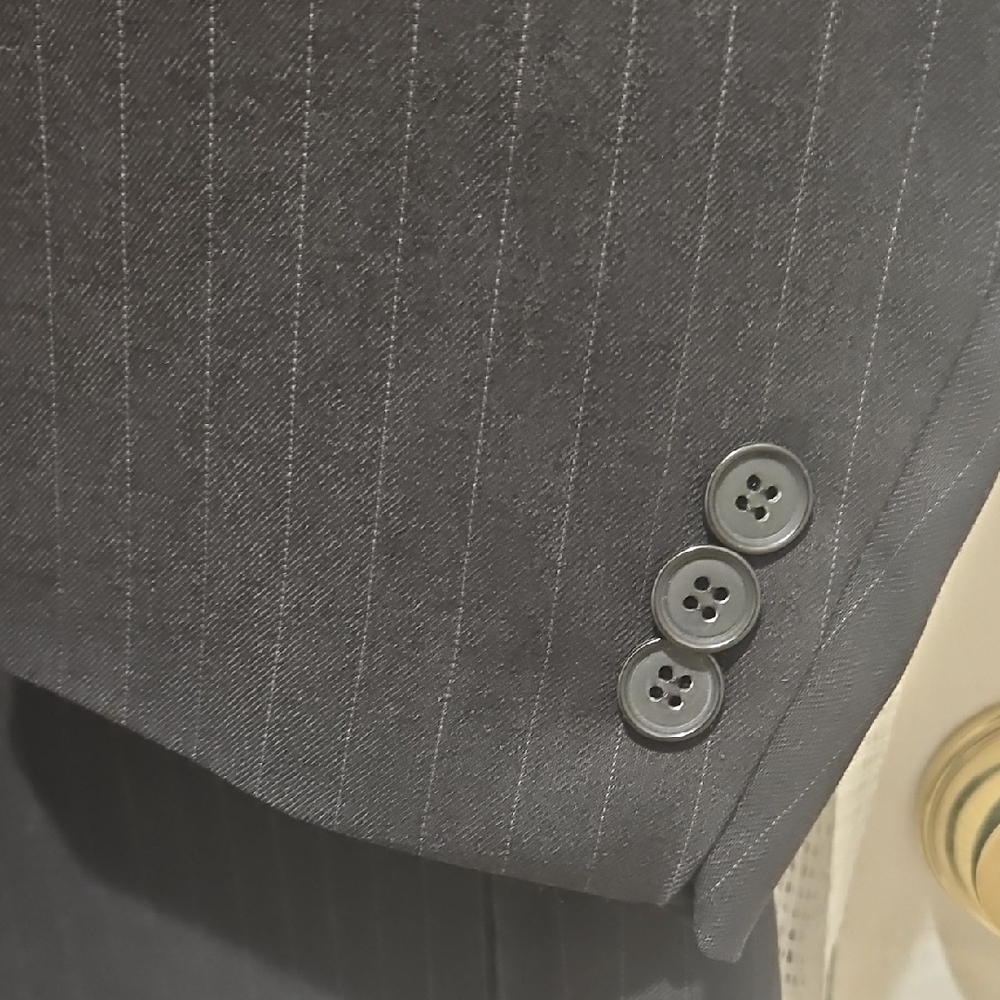 Classic Black Double-Breasted Pinstripe Suit Jacket 50 R